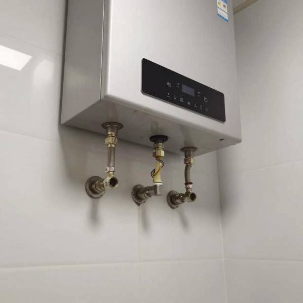 家用热水器水压开关漏水原因及快速修复攻略 家用热水器水压开关漏水原因及快速修复攻略第一张图